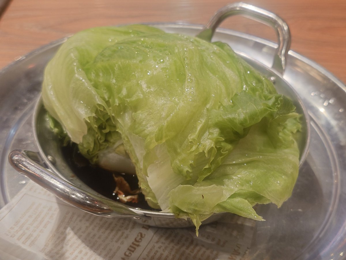tdrblognote's tweet image. 鶏排 台湾風唐揚げ、蒸しレタス

レタスが予想以上に多い