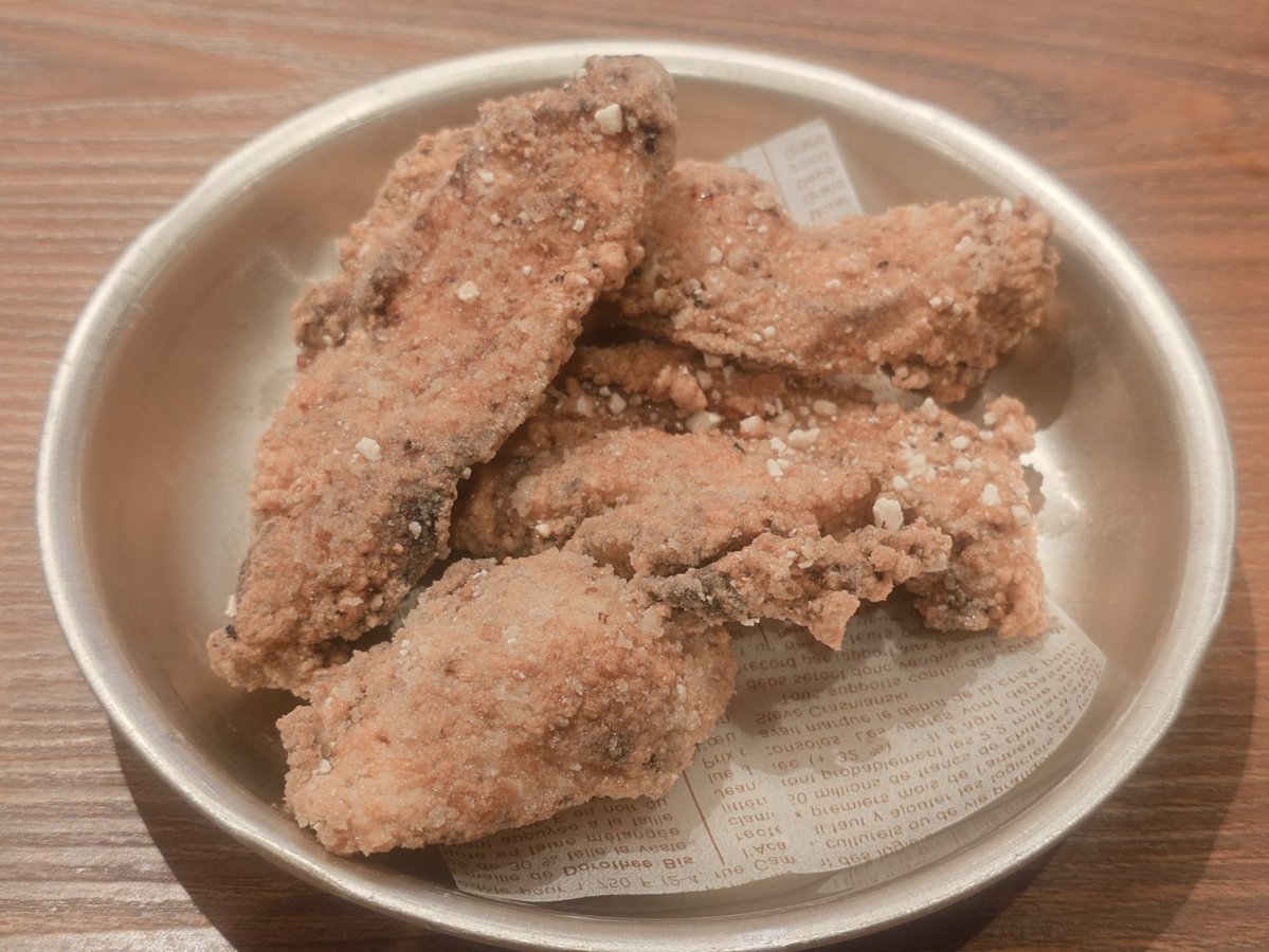 tdrblognote's tweet image. 鶏排 台湾風唐揚げ、蒸しレタス

レタスが予想以上に多い