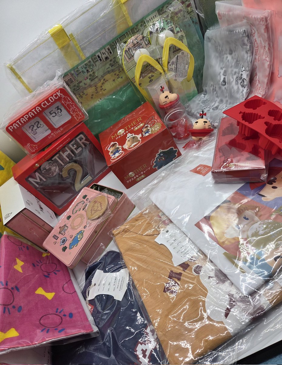 minaminononchi's tweet image. MOTHERグッズ、無事に届きました✨わぁい、いっぱいで嬉しい～最高～♪