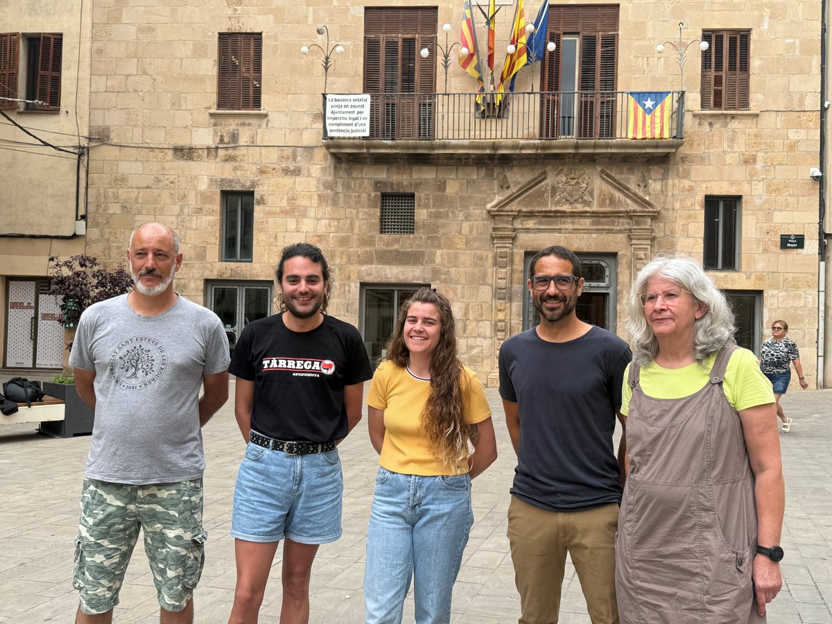 Ràdio Tàrrega (@radiotarrega) on Twitter photo La <a href="/CupTarrega/">CUP Tàrrega</a> explica en roda de premsa el motius pels quals abandona el govern de #Tàrrega | Ràdio Tàrrega radiotarrega.cat/ca/b/p/share-v… La <a href="/CupTarrega/">CUP Tàrrega</a> explica en roda de premsa el motius pels quals abandona el govern de #Tàrrega | Ràdio Tàrrega radiotarrega.cat/ca/b/p/share-v…