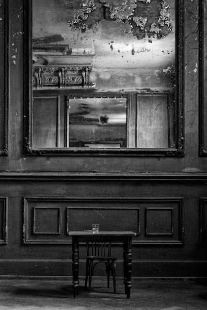 slowberlin's tweet image. “On September 13th 1913, Fritz Bühler opened the dance hall “Bühlers Ballhaus“ (Bühler’s Ballroom) in the back of Auguststrasse 24/25. The venue quickly became a prime address for a mix of the Berlin’s ‘haut monde’ and blue-collar labourers, all in quest of a relaxed ‘Schwoof’…