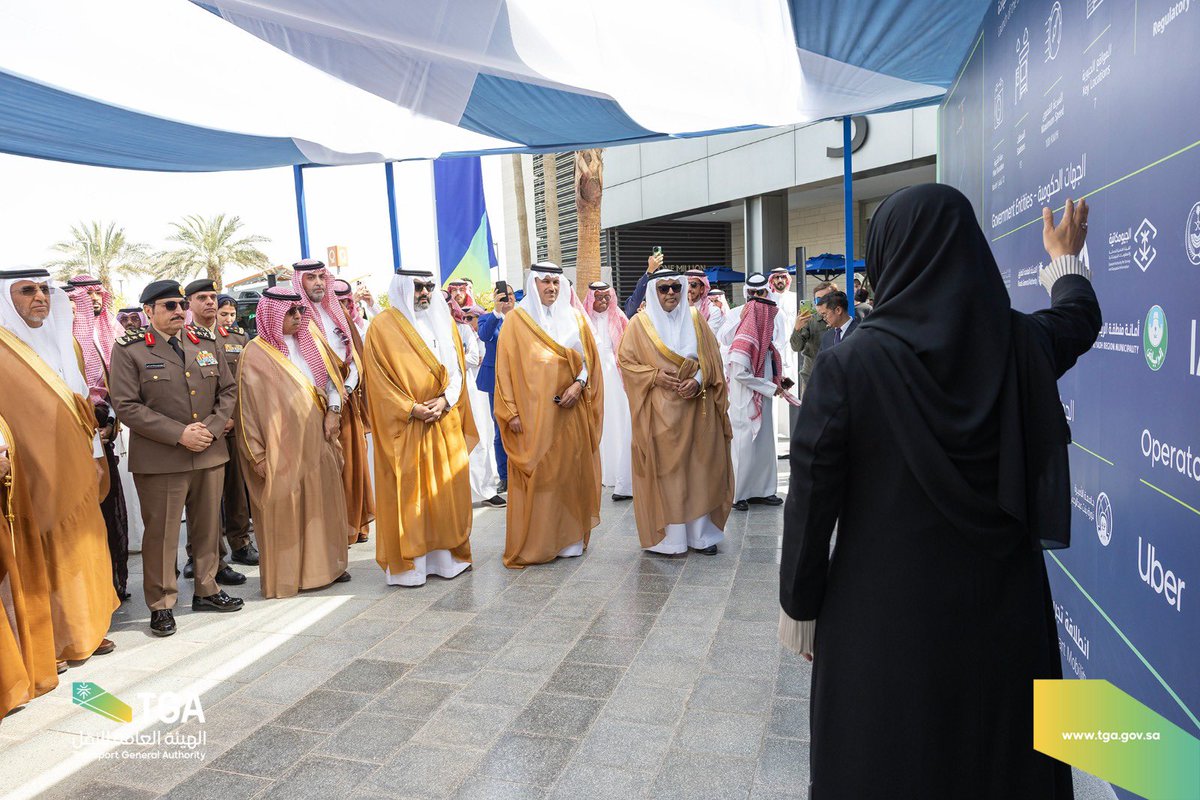Saudi_TGA's tweet image. لقطات من تدشين المرحلة التطبيقية الأولية للمركبات ذاتية القيادة.
#الهيئة_العامة_للنقل_TGA
Highlights from the launch of the initial operational phase of autonomous vehicles.
#SaudiTGA