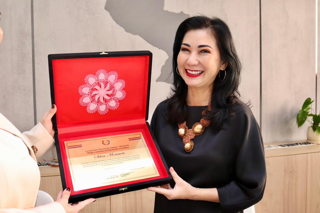 Dr.Salahideen Alhaj 🔸SDGs Gender Statistics (@salhaj) on Twitter photo Programmatic Validation
By thanking Minister Angie Duarte for recognition “of the contribution made to the development of sustainable tourism,” <a href="/SilviaMorimoto/">Silvia Morimoto</a> spotlights <a href="/UNDP/">UN Development</a> Paraguay’s role in advancing domestically-led, environmentally responsible tourism.
2/ Programmatic Validation
By thanking Minister Angie Duarte for recognition “of the contribution made to the development of sustainable tourism,” <a href="/SilviaMorimoto/">Silvia Morimoto</a> spotlights <a href="/UNDP/">UN Development</a> Paraguay’s role in advancing domestically-led, environmentally responsible tourism.
2/