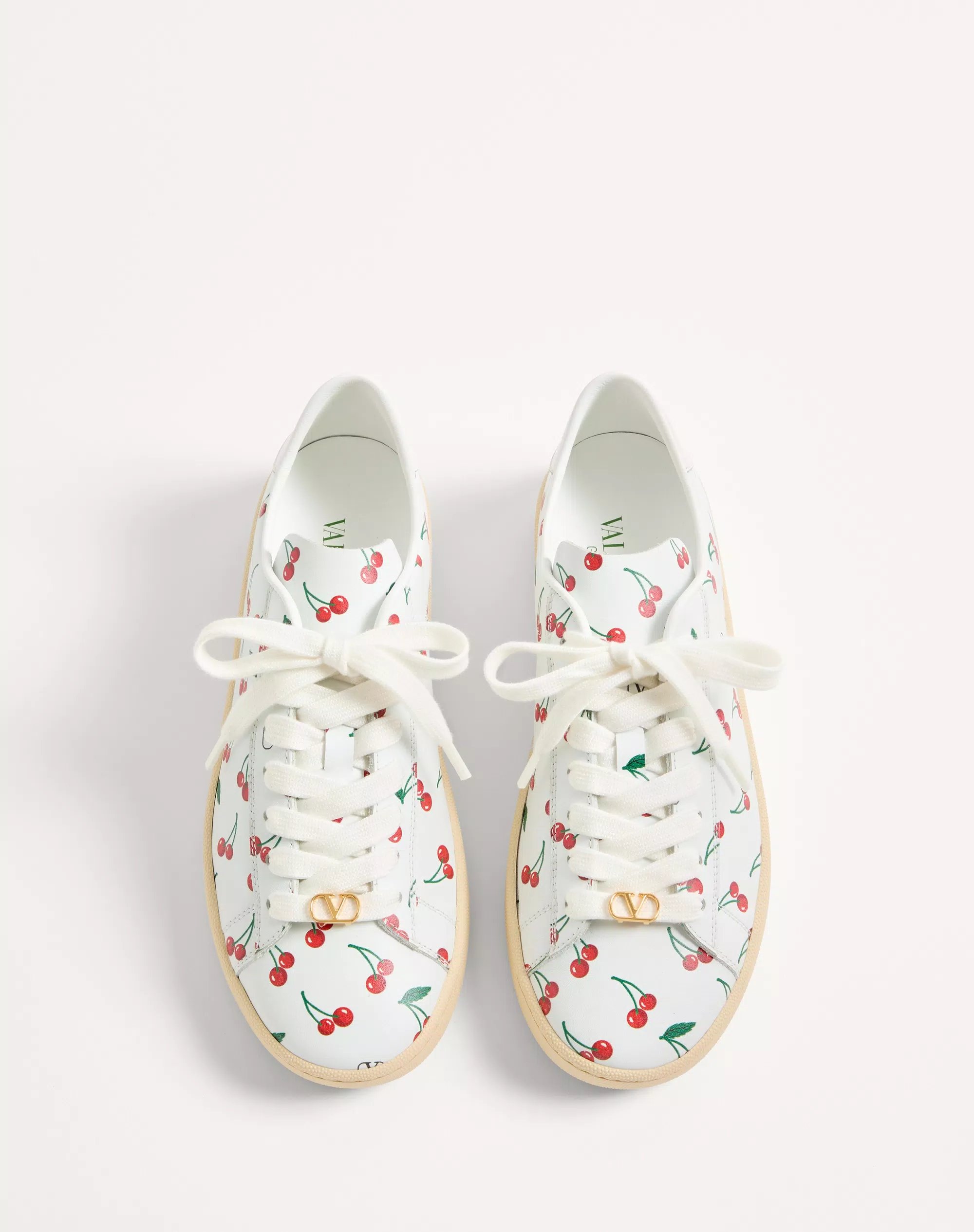 レモンさん専用VALENTINO レモンさん専用VALENTINO Valentino sneakers US:7~8 from Japan