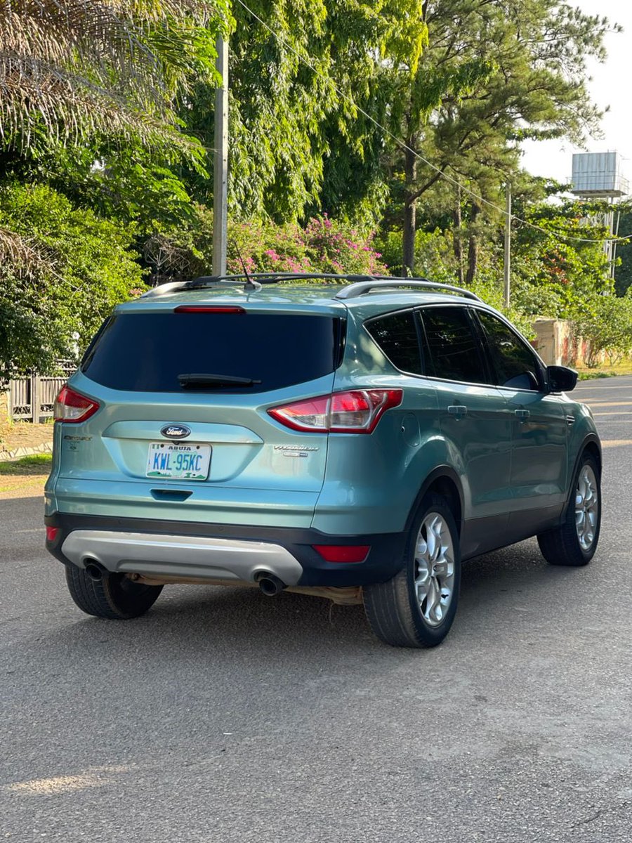 Automall_ng's tweet image. Slightly used Ford escape 2015 model
Price:9.9m
Duty: paid
Location: Kaduna
@abujastreets @__yellows
Retweet pls馃檹