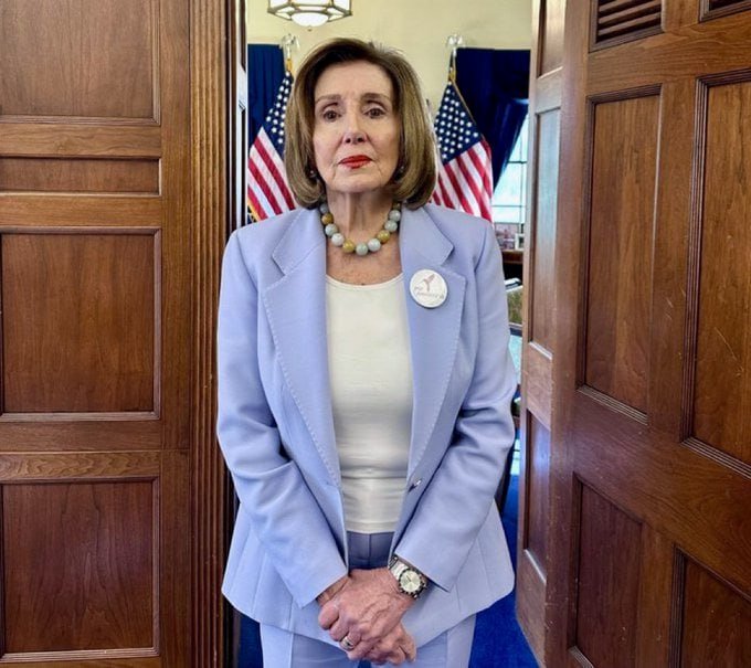 🚨Give your Honest Opinion: Would you support President Trump prosecuting Nancy Pelosi and the rest of the J6 Committee? 

A. YES 
B. NO