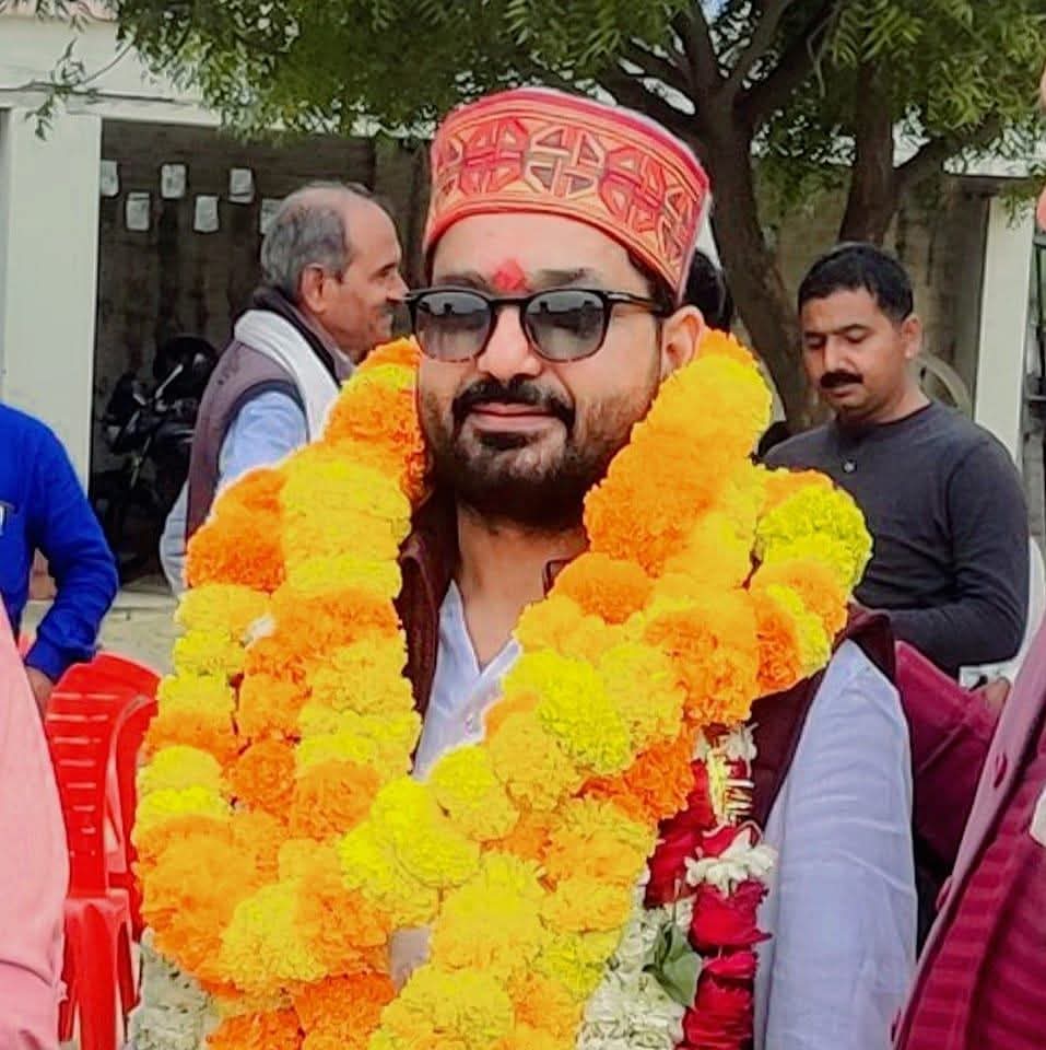 Ahir_Archives's tweet image. Robinhood of pratapgarh Ex-block pramukh sabhapati yadav active samajwadi party leader from patti vidhansabha