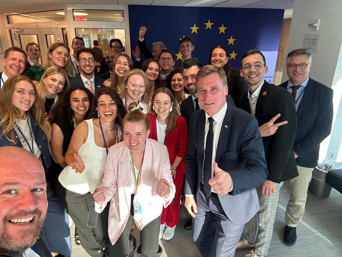 EESC_President's tweet image. At #HLPF2025, we teamed up with @Europarl_EN to put youth at the heart of the global sustainable development agenda.
Young people are leading change, driving innovation & demanding accountability.
Their voices must be heard, at every level of decision-making.
#Youth2030