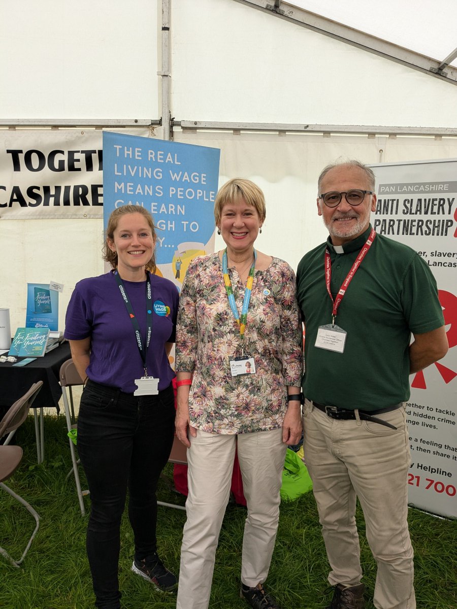 LivingWageUK's tweet image. 🐫 Happy Hump Day!
Last Friday we were at the Royal Lancashire Agricultural Show talking about poverty in rural industries with Churches Together Lancashire and how the real Living Wage can help make a difference
#WorkThatWorks
@prestoncouncil