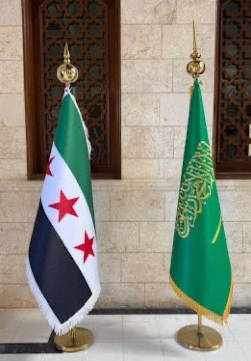 AlbakurBsm48183's tweet image. المملكة العربية السعودية
وصل وفد سعودي إلى دمشق لتوقيع عدة اتفاقيات بقيمة تقارب 4 مليار دولار .
بحضور أكثر من 120 مستثمراً على رأسهم وزير الاستثمار خالد الفالح