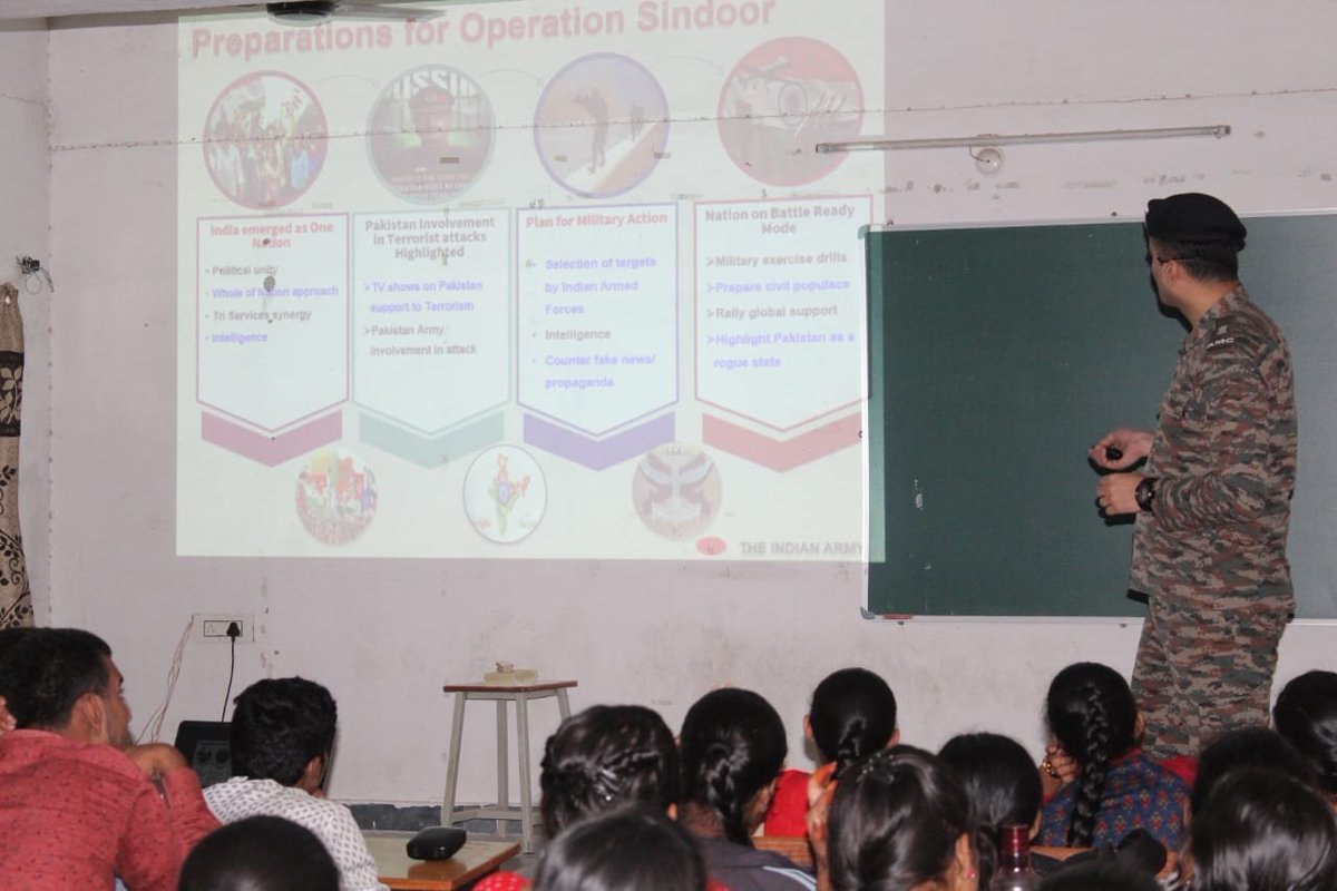 dprohyd's tweet image. #OperationSindoor | “When Valour Speaks, a Nation Listens”

In a spirited outreach, #AROSecunderabad connected with 430+ students &amp;amp; staff at Govt Jr College, #Rangareddy, Telangana.

Tales of courage, precision &amp;amp; unity in India’s fight against terror were shared, urging youth to…