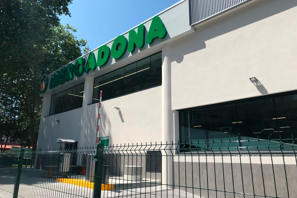 Estrategianet's tweet image. - @Mercadona abre un nuevo #supermercado en el centro urbano de #Donostia
tinyurl.com/55ndk5a5
