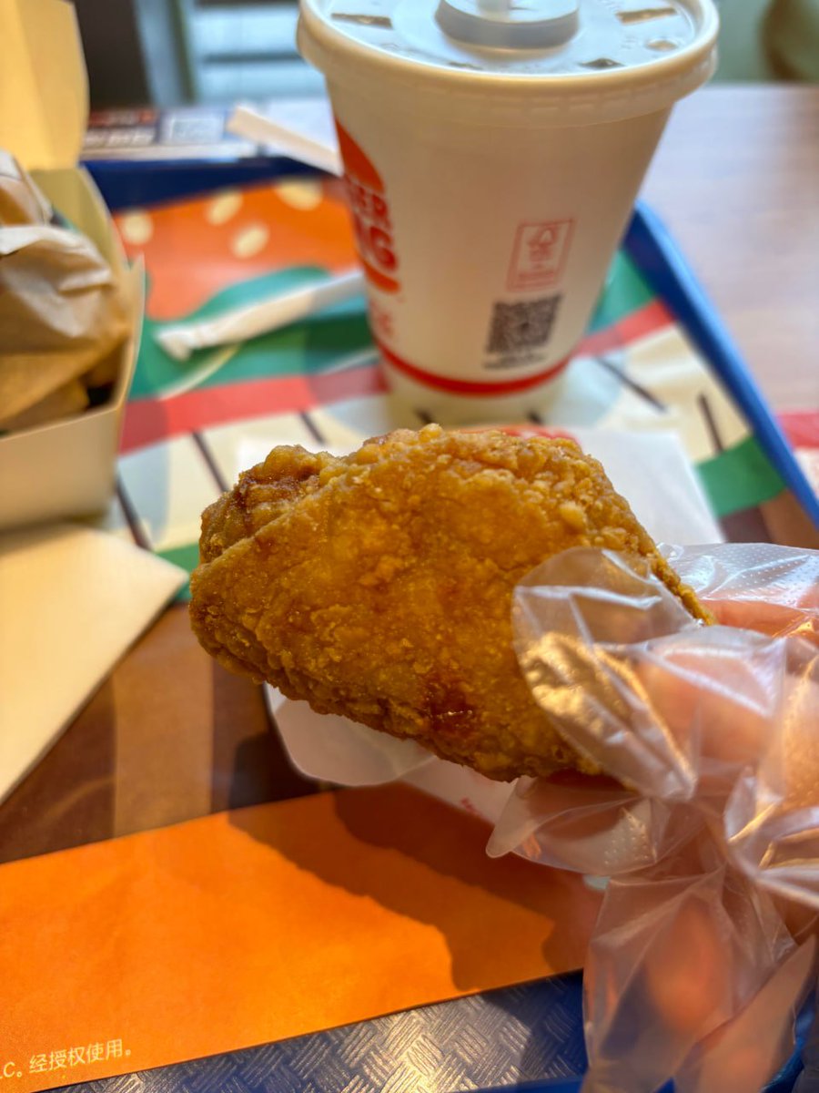 Mia019847173694's tweet image. #Lunch #simple #buger