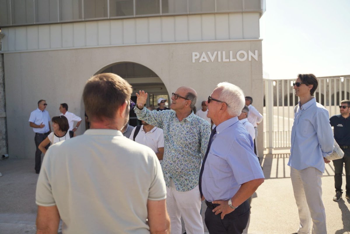 Jean Leonetti (@jeanleonetti) on Twitter photo Au <a href="/PortVauban/">Port Vauban Antibes</a> , une nouvelle passerelle piétonne enjambe la brèche ouverte au XXe siècle dans les remparts au droit du quai international de plaisance. Elle rétablit la continuité du chemin de ronde et relie le port aux remparts et à la vieille ville . Conçue par Philippe Prost, Au <a href="/PortVauban/">Port Vauban Antibes</a> , une nouvelle passerelle piétonne enjambe la brèche ouverte au XXe siècle dans les remparts au droit du quai international de plaisance. Elle rétablit la continuité du chemin de ronde et relie le port aux remparts et à la vieille ville . Conçue par Philippe Prost,