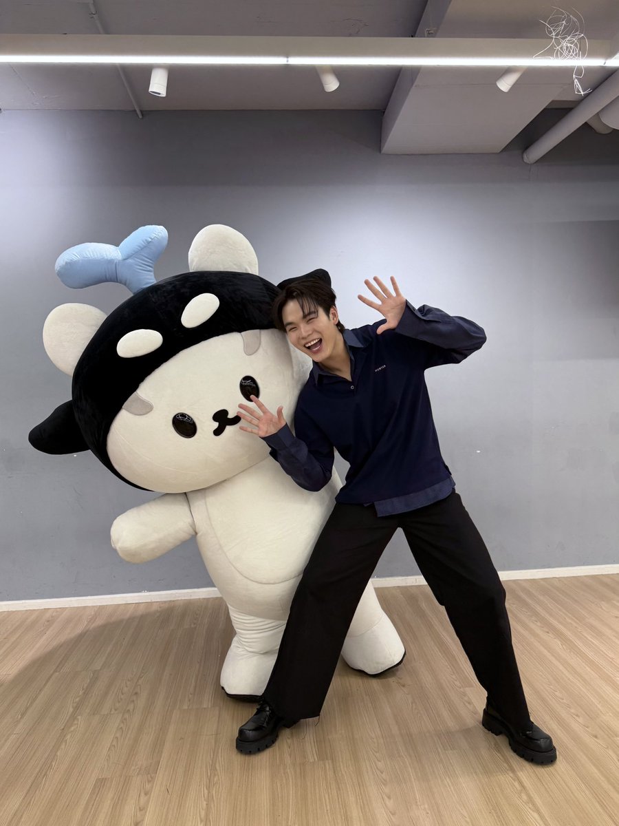 polcasan_GMMTV's tweet photo. ซังเจออาปิงแย้ววว👋🏻 @PKrittanun https://t.co/dqrMjPHjK0