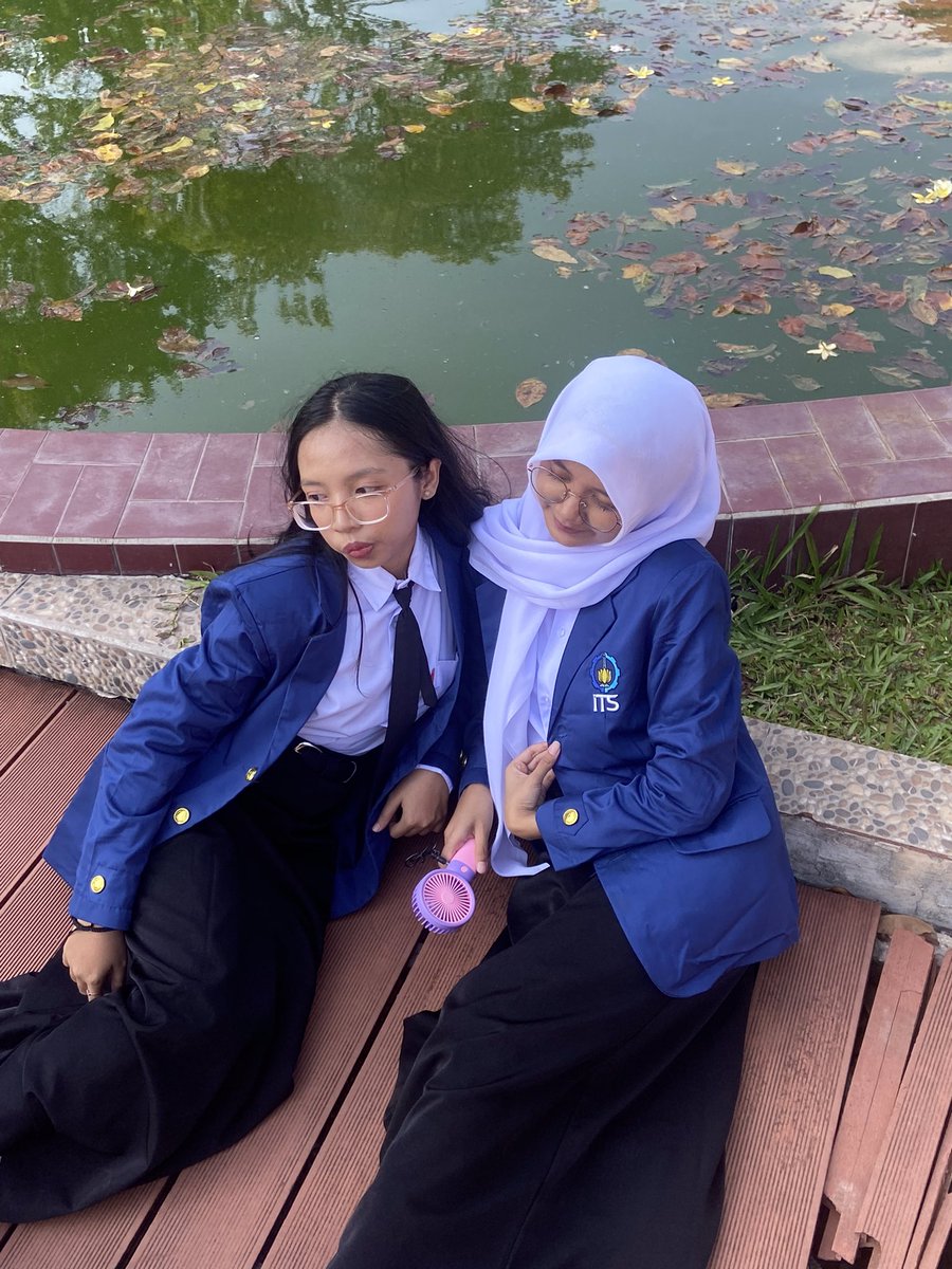 sasaww MUAK PRAKTIKUM tweet media