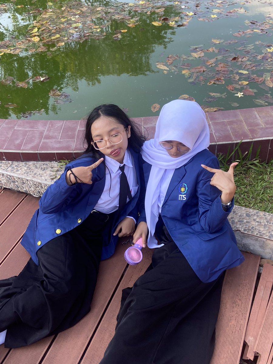 sasaww MUAK PRAKTIKUM tweet media