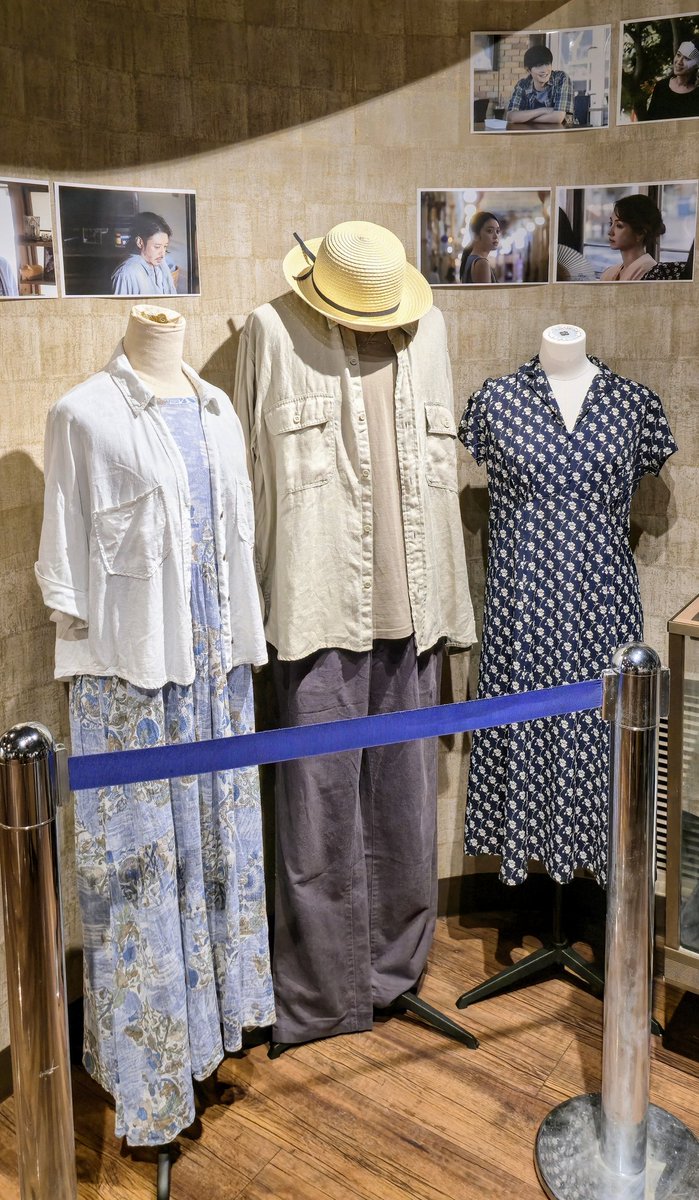 mokunosuke_0921's tweet image. 『#夏の砂の上』鑑賞
愛する相手を失った父親と、親の愛を知らない少女
夏の砂の上のように乾ききった2人の心に優しい雨が降る
それが例え一時のものだとしても