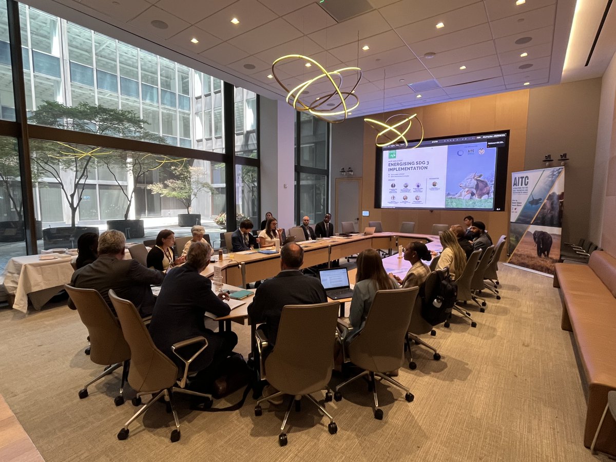 WrldFed4Animals's tweet image. This week at #HLPF2025, we co-hosted a high-level event to spotlight #OneHealth in #SDG3.

The message is clear: Animal health is vital to global health governance.

Thanks to all speakers &amp;amp; moderator for a great event.

👉 wfa.org/un-high-level-…

#PandemicPrevention #AMR