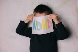 Les enfants et ado avec #TDAH se sentent insuffisamment écoutés dans leur processus diagnostic et le choix de leur traitement.
sciendo.com/fr/article/10.…