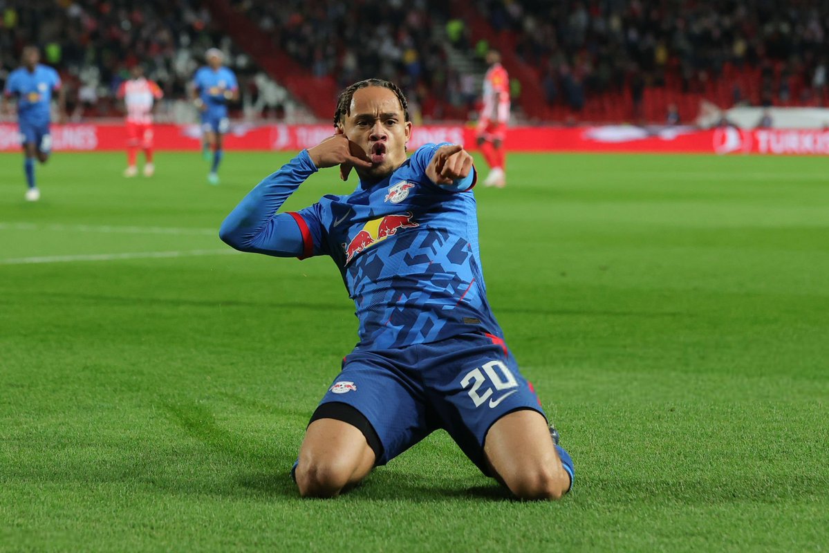 Blue_Footy's tweet image. ‼️ Chelsea and Xavi Simons are getting closer. A verbal agreement is near. Personal terms are not an issue, as Xavi is open to the Chelsea project.
Very good talks also took place with RB Leipzig yesterday, with more scheduled for today.
~ @Plettigoal