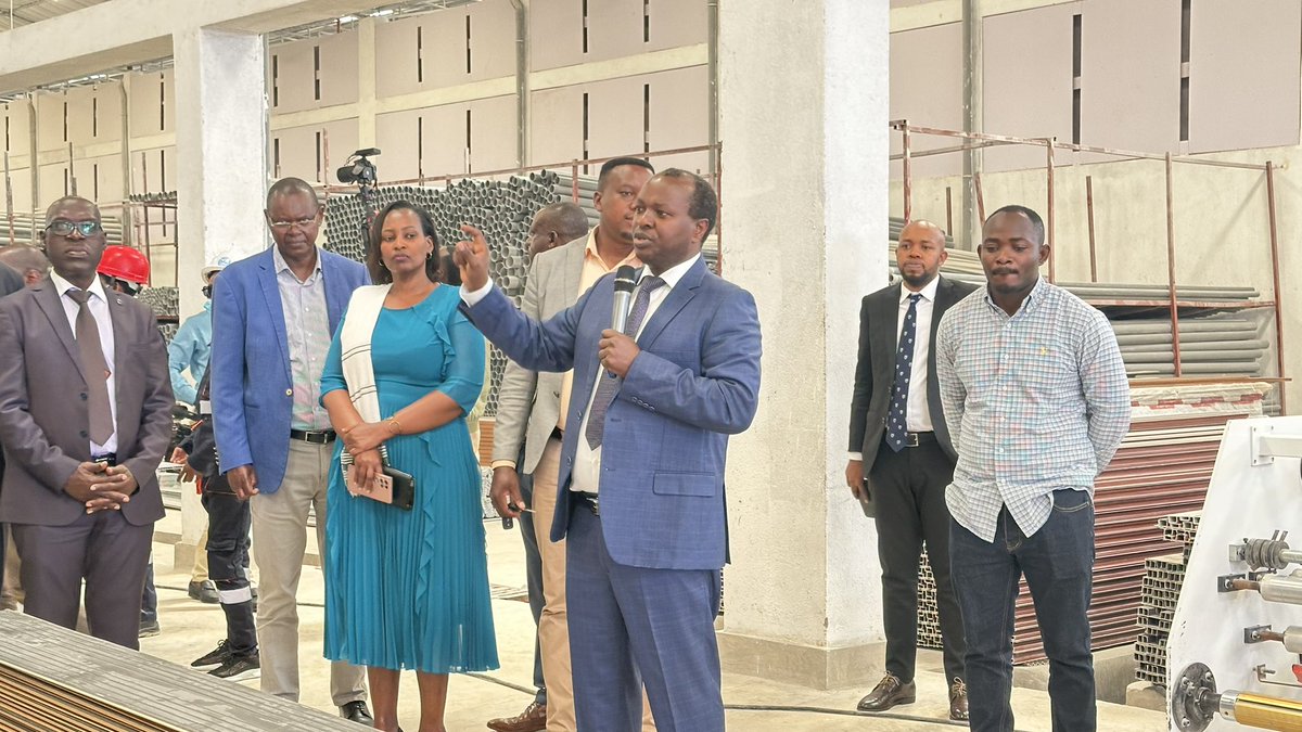 iribanews's tweet image. The factory will manufacture:
✅ WPC wall panels
✅ Water system pipes (PVC, PPR, HDPE)
✅ LED lighting solutions
✅ Sanitary ware, including glass shower cabinets
A boost to local supply, affordability, and innovation. #RwandaDevelopment  (2)
