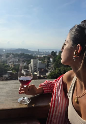 ☀️ did you get your daily vitamine D, anon?
#winelover #sunshine #Happiness