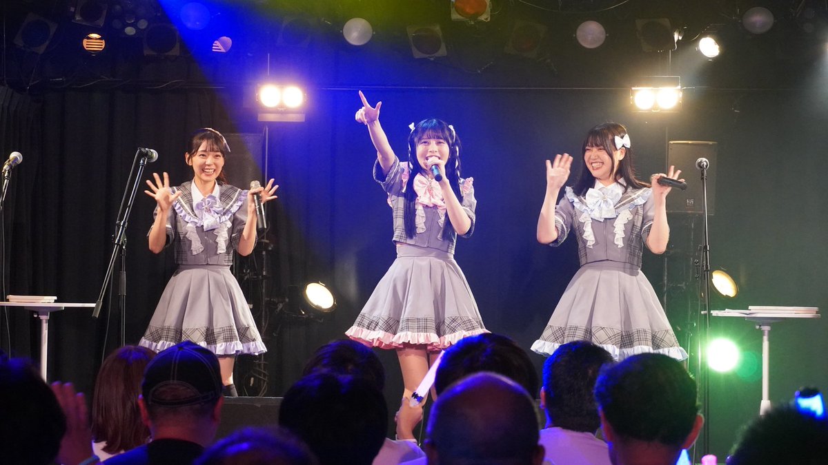 『 #CLOVERGarden 〜夏への階段〜』
ありがとうございました🍀

ユニット名発表や、
新曲｢LOVE KOMEctioN↑（＝ラブコメクション）」がコミックライド「夏は短し恋せよ乙女! RCラブコメフェア」のイメージソングに決定など、初出し情報が盛り沢山でした❣️

すぐにまた会えるかも..
お楽しみに🙌🏻✨