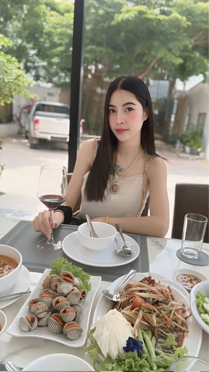 ทุกวันนี้ไม่ขออะไรมาก 
ขอแค่ให้ตัวเองมีความสุข🤍☺️
#โสดดด #นครสวรรค์ #ธุระกิจส่วนตัว 
🆔 minmin_168
 ทักมาคุยเล่นได้นะ