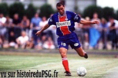 MaillotsPSG's tweet photo. 23/07/1994. Le #PSG l'emporte face à Beauvais (D2) dans un match amputé de près d'1/2 heure à cause de la pluie : 1️⃣-3️⃣
⚽️ @teamginola, @GeorgeWeahOff, Bravo
🔗 https://t.co/P4toBWGvM0 https://t.co/PuW8XMUyxI