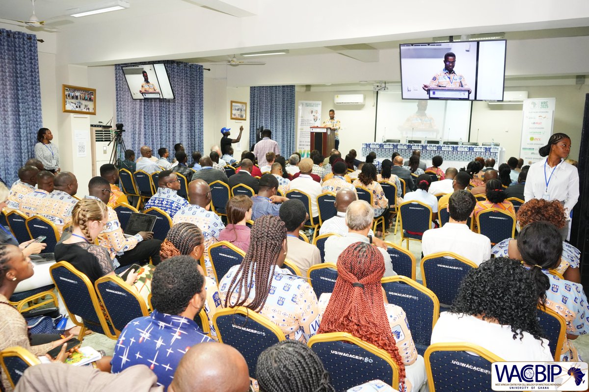 We’re officially underway at #WRC2025! 
After a warm welcome from Deputy Directors Prof. Mosi and Dr. Quashie, we’re now gearing up to hear from our Founding Director, Prof. Awandare.
We’re live online too! Tune in: youtube.com/live/Qn-fNJITq…  #WACCBIPResearchF