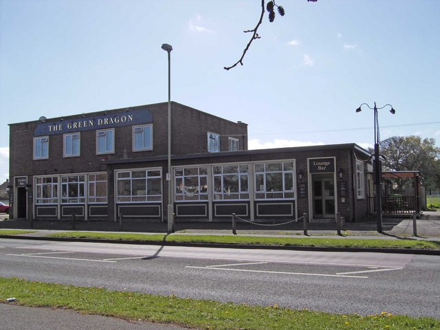 GBbooze's tweet image. The Green Dragon, Rowner, #Gosport π»
This pub has a reputation for being family-friendly and the cornerstone of the community while supporting local charities. #FlatRoofedPubs