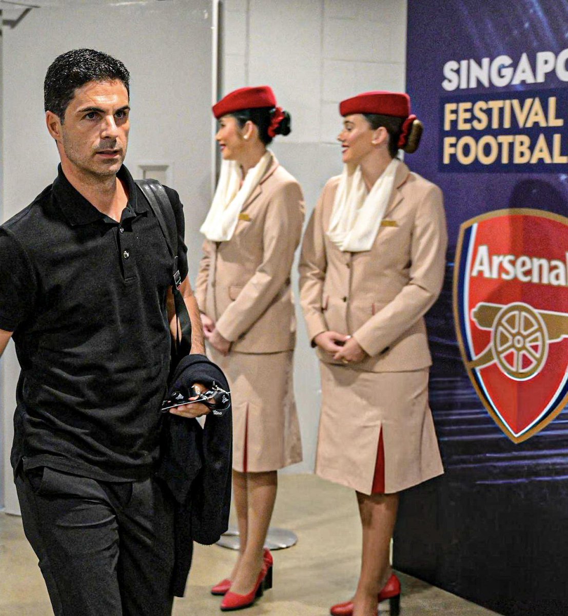 now_arsenaI's tweet image. Arsenal team to face AC Milan this afternoon in Singapore:
🇪🇸 David Raya
🏴 Ben White
🇫🇷 William Saliba
🇮🇹 Riccardo Calafiori
🇺🇦 Oleksandr Zinchenko
🇩🇰 Christian Norgaard
🏴 Declan Rice
🏴 Ethan Nwaneri
🏴 Bukayo Saka (c)
🇩🇪 Kai Havertz
🇧🇷 Gabriel Martinelli