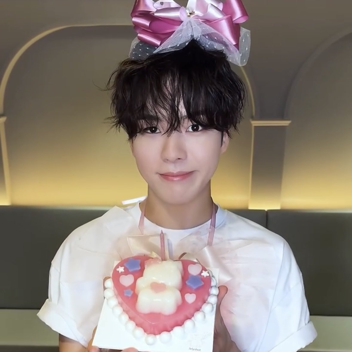 h2bbu's tweet image. 이이잉ㅠㅠㅠㅠㅠㅠㅠㅠㅠ내아기ㅠㅠㅠㅠㅠㅠㅠㅠ생일 짓쨔 축하행 너뮤너무ㅠㅠㅠㅠㅠㅠㅠㅠㅠㅠㅠ내 인생 제일 예뿐 선물이야ㅠㅠㅠㅠㅠㅠㅠㅠ🎀