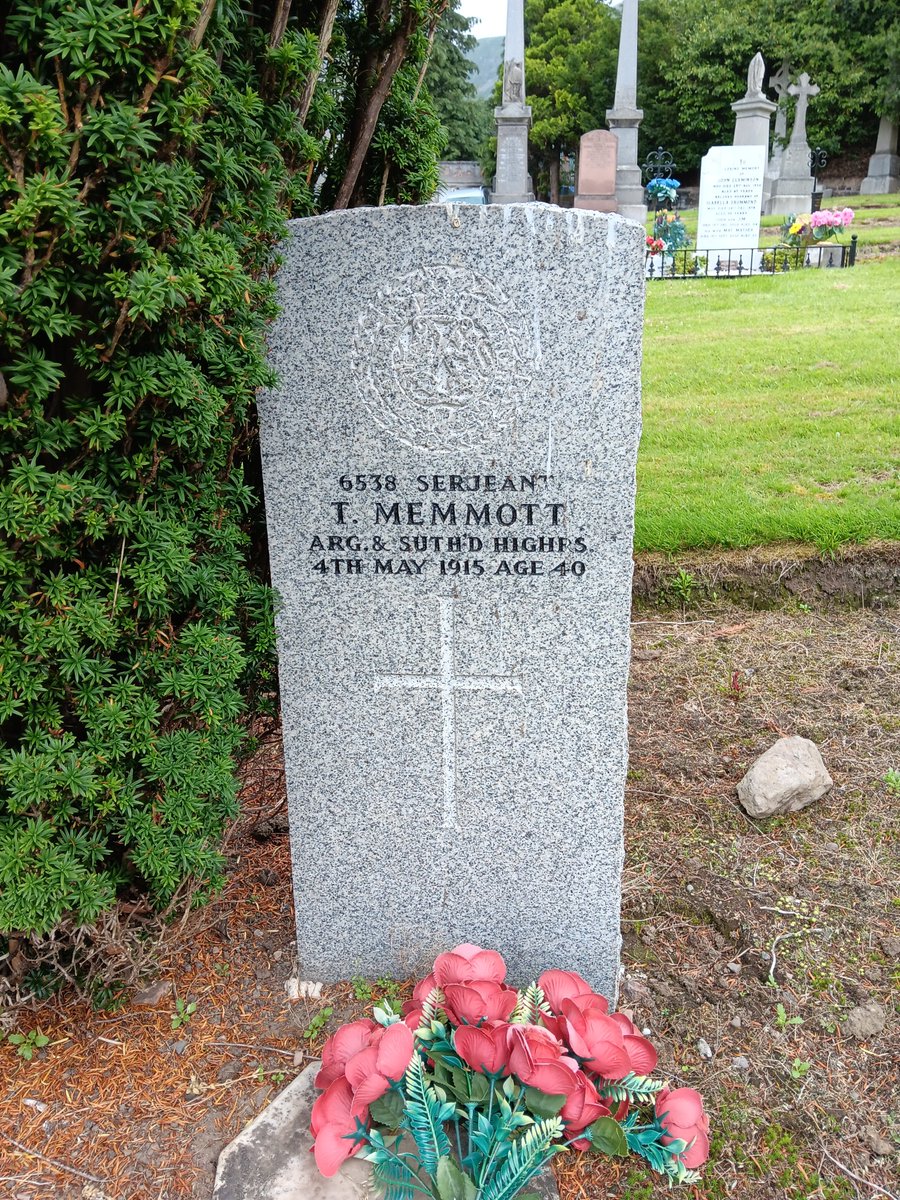 BrianWITGuy's tweet image. Tillicoultry Cemetery #EOHO inspection/cleaning visit this morning Cleaning bird poo off a few markers. @CWGC casualty Thomas Memmott A&amp;amp;SH fought in South African War &amp;amp; served in India prior to #WW1 Died Military Hospital Stirling probably due to wounds  @ArgyllsMuseum @S_M_R_G