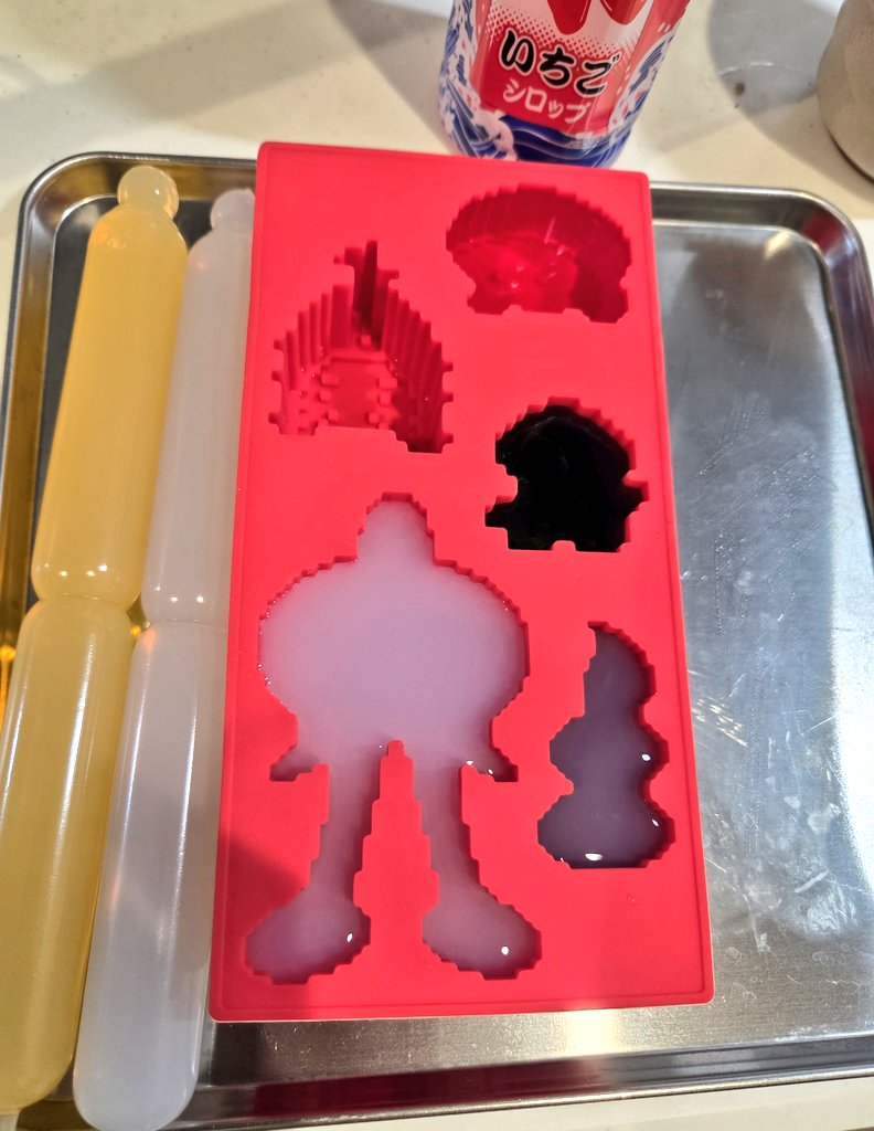 minaminononchi's tweet image. そして早速作ってみますよ、MOTHER2アイス！うまく出来るかな…結果は明日(の多分朝)！