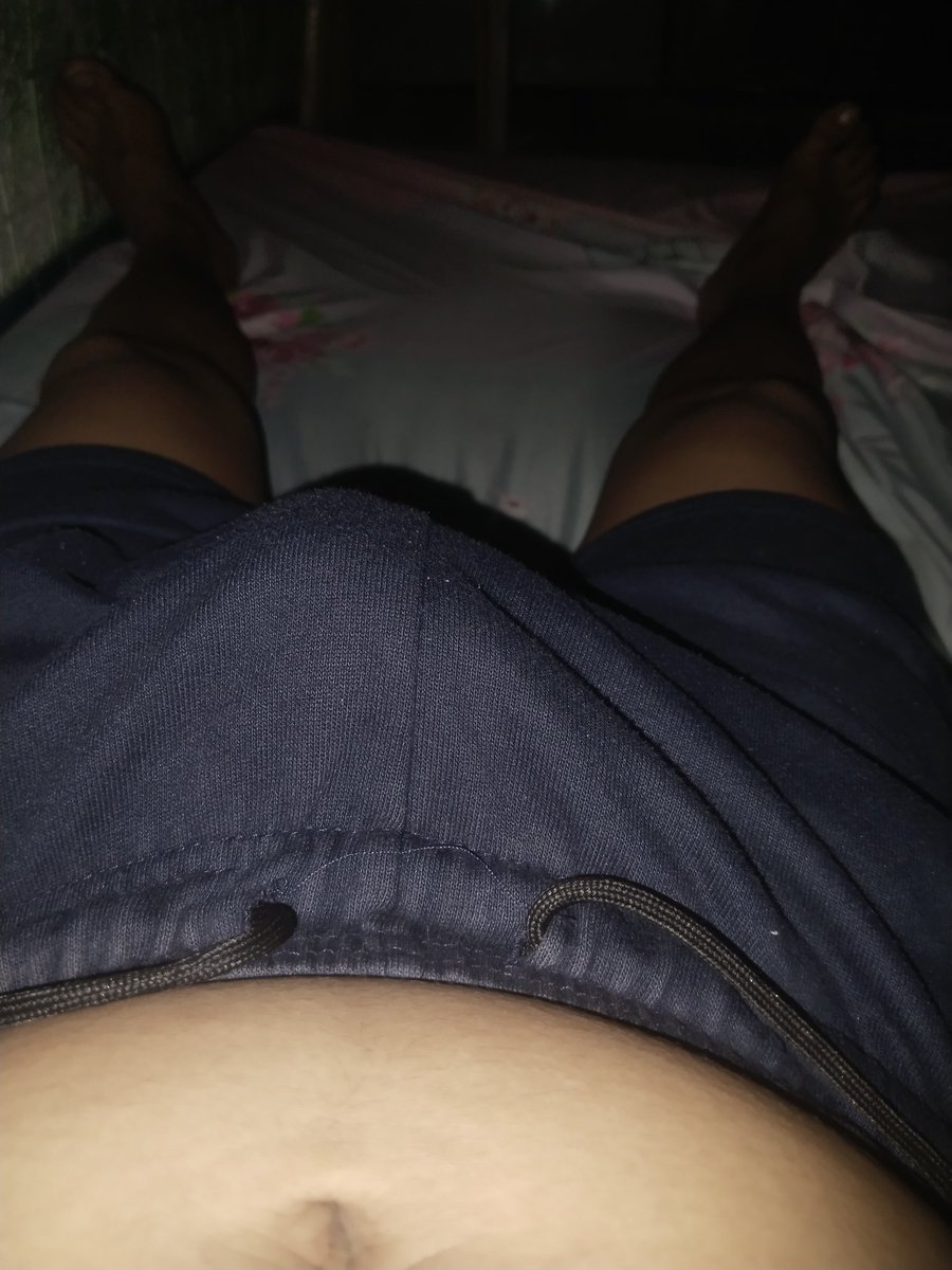 Bernblured's tweet photo. Haizt nakakalibog na Naman ngaun sinu pwd Jan  

#altersf
#altercaraga https://t.co/MbS3wmXdHg