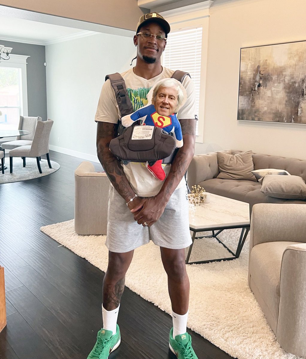 OutBasket's tweet image. 🔵🔴 Breaking News | 🚨🚨🚨
Exclusive images of @Da_Thrill21 in his new home in Barcelona.