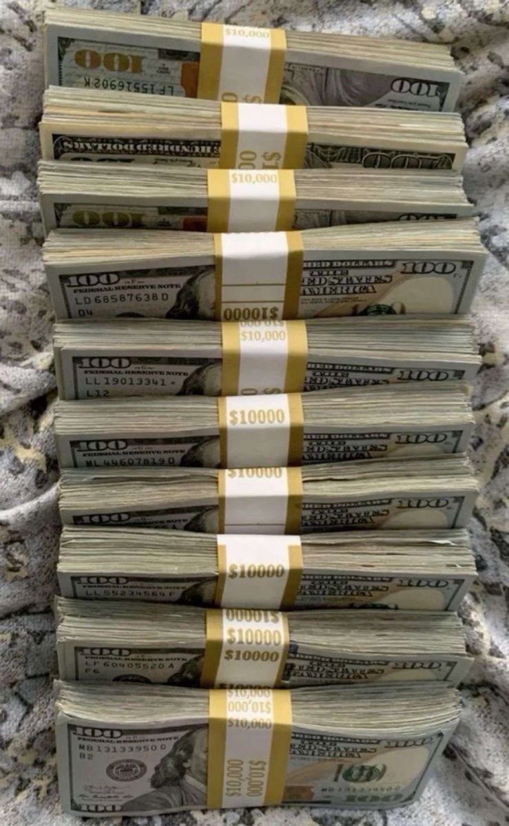 elonmuskADO's tweet image. You just won $5 million. What's your first purchase?
A.Dream car.
B. Pay off debt.
C.Invest for the future.