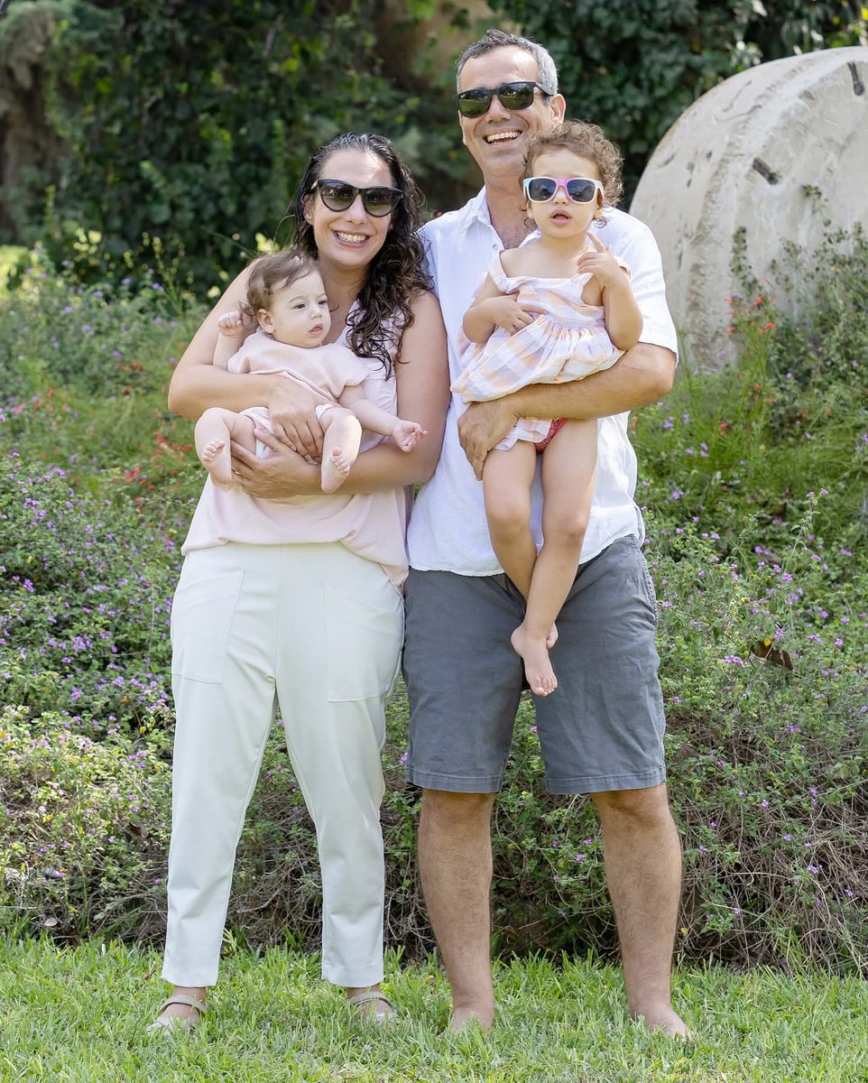 Bring_Daughters's tweet image. Omri Miran โ a husband, a father of two daughters, Roni and little Alma โ has waited 656 days. ๐๏ธ
He must come home now.