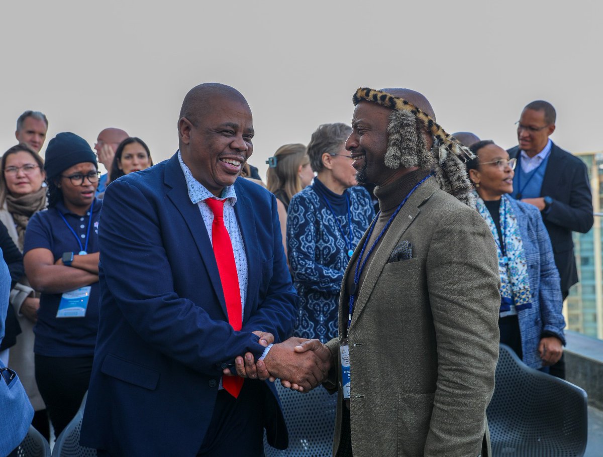 HealthZA's tweet image. Director-General of Health, Dr Sandile Buthelezi, and SA’s TB Ambassador, HRH Prince Nhlanganiso kaZwelithini, at the Preparedness Workshop for Advancing Policy and Decision-Making for TB Vaccine Introduction in South Africa, currently underway in Johannesburg.
#TBVaccine #EndTB