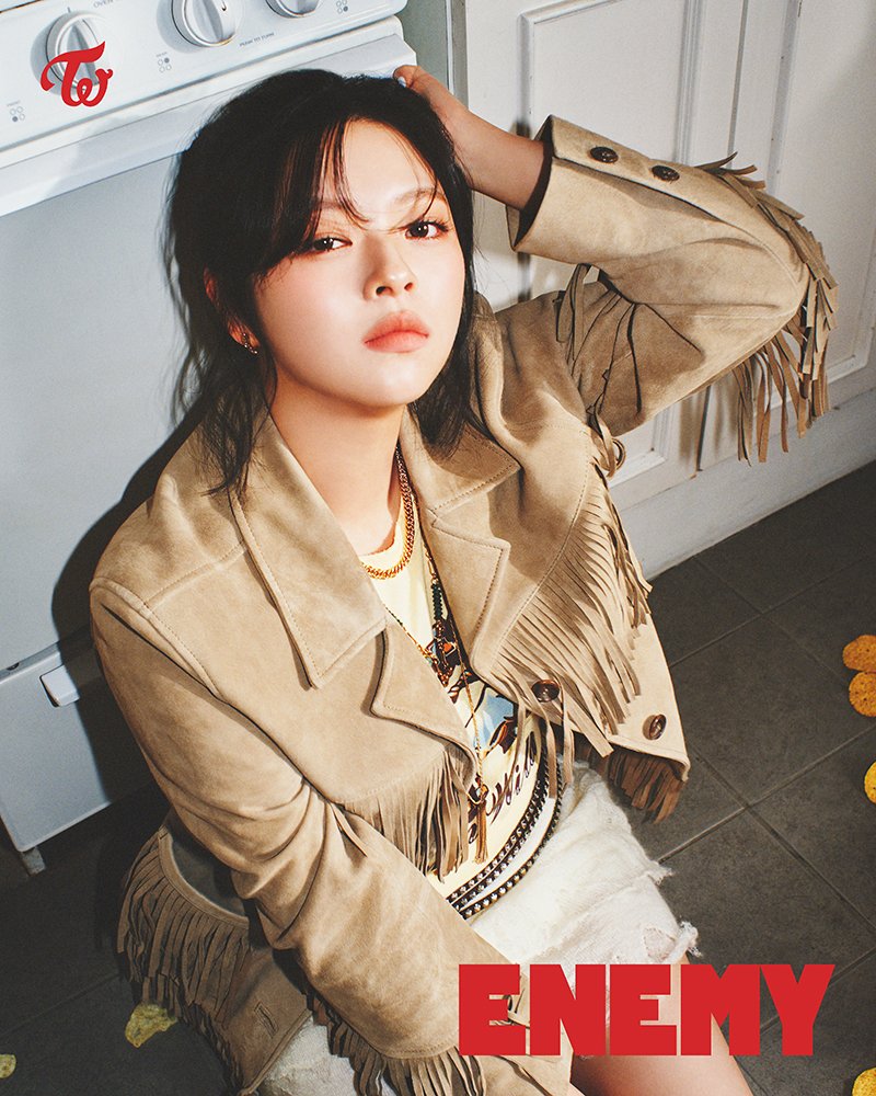 JYPETWICE_JAPAN's tweet image. TWICE JAPAN 6th ALBUM『ENEMY』
2025.08.27 Release
Concept B #JEONGYEON
twicejapan.com/feature/ENEMY
#TWICE #ENEMY
#TWICE_ENEMY
#JAPAN6thALBUM