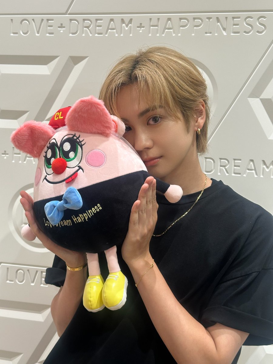 この後20:00スタート📣／ 初出しの情報解禁あり🐷✨ HOKUTO 1st EP