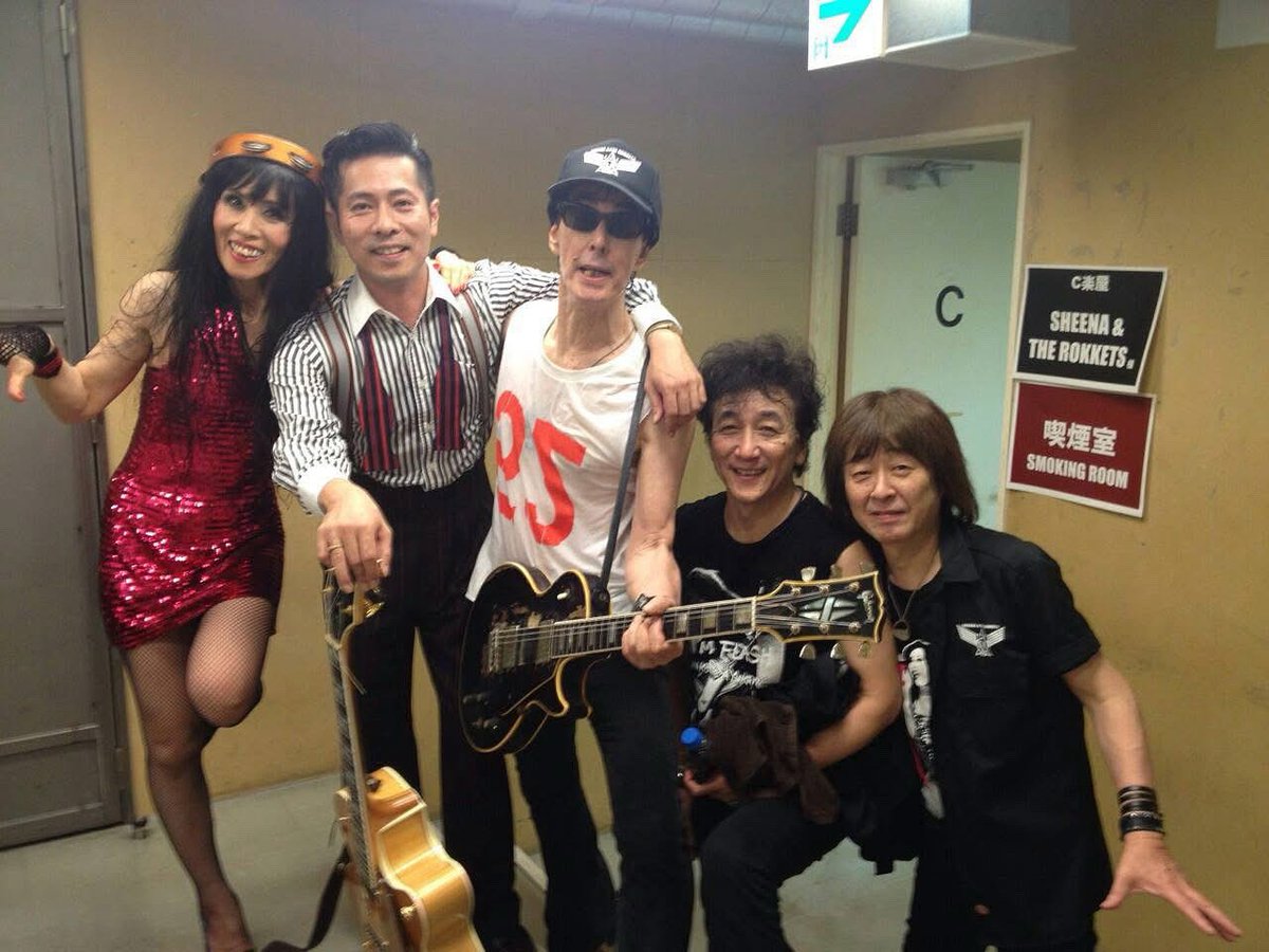 kenz71's tweet photo. 2013の7月だからちょうど時計でひと回り。12年が経ったなぁ、と眺める。渋谷quattroで終演後すぐに撮ってもらったのだが、興奮冷めやらぬ瞬間とはコレだなよなぁ。ステージ、高揚する気持ち良いステージを続けて活きたいと、改めて思う。 https://t.co/MZZaKHoGOO