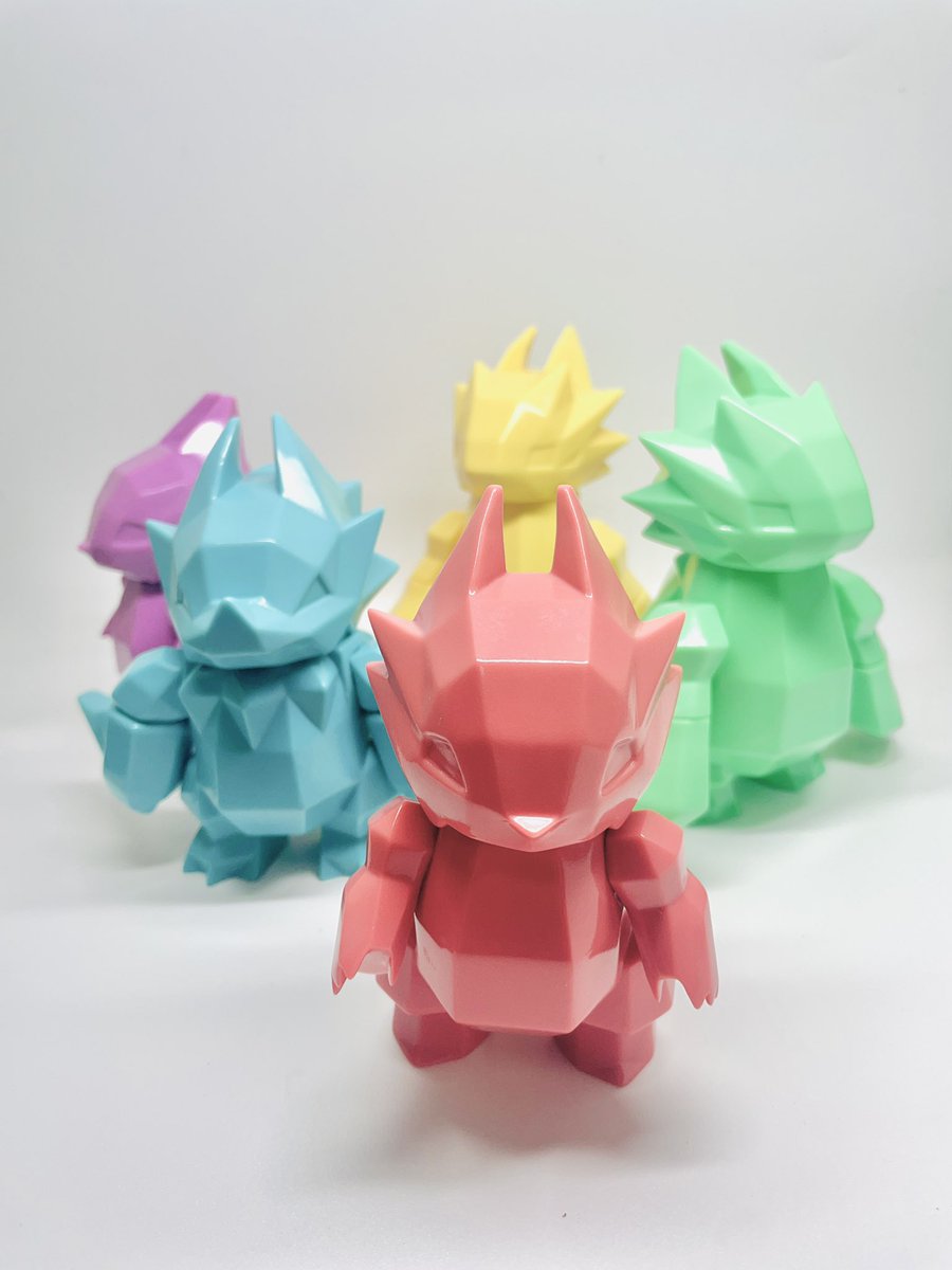 _nekorat's tweet image. 毎回恒例のドラポリくじやりますよー!!!
今回の素体はパステルカラー系の色合いにしてみました🐉✨
ドラポリゴン3種×各5色で合計15種類くじになっております!!
1回3,000円のくじになりますので是非お気軽にご参加下さい😊
今回も当たり賞🎯もあるので楽しみにしていて下さいね👍…