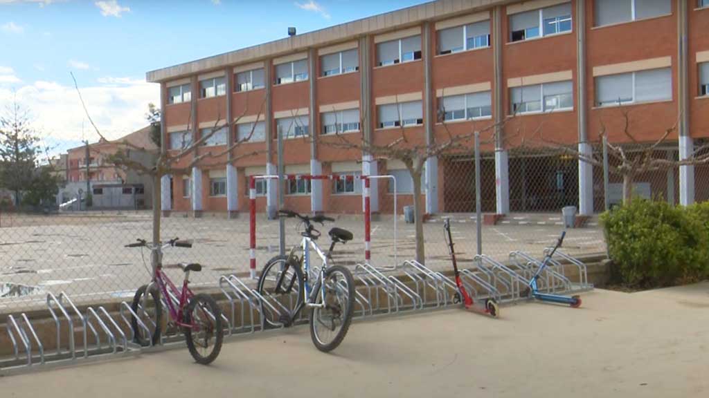 🏫❌ Educació retalla 9 línies a l’escola pública ebrenca mentre manté inalterada l’oferta de la concertada

📷 LA NOTÍCIA: setmanarilebre.cat/educacio-retal…

<a href="/CGTCatalunya/">CGT Catalunya 🚩🏴</a> <a href="/AccioSocialCGT/">Acció Social CGT</a> <a href="/cgt_ebre/">CGT Terres de l'Ebre</a> <a href="/eniubo/">Esther Niubó</a> <a href="/educaciongob/">Ministerio de Educación, FP y Deportes</a> <a href="/educaciocat/">Educació</a> <a href="/govern/">Govern de Catalunya</a> <a href="/govterresebre/">Delegació del Govern a les Terres de l'Ebre</a> <a href="/castorgonell/">Joan Castor Gonell</a> #Catalunya #Ter ...