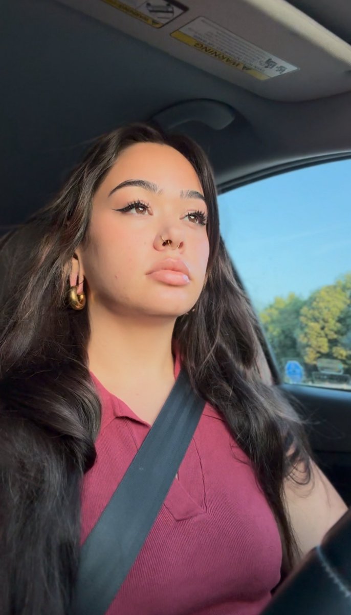 modelomenace's tweet image. a screenshot from my morning vlog where i talk to myself on camera cuz my insurance isn't covering behavioral health im lowkey beautiful