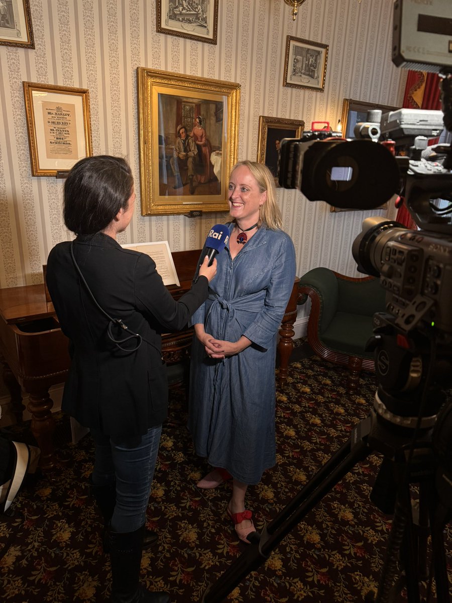 lucindahawksley's tweet image. Thank you to @alidapantone from #RAI for coming to @DickensMuseum yesterday. As I wrote about in my #book “Dickens and Travel”, Dickens loved Italy - as do I! He spent a year living in Genoa & travelling around the country, resulting in his second travelogue, Pictures from Italy.