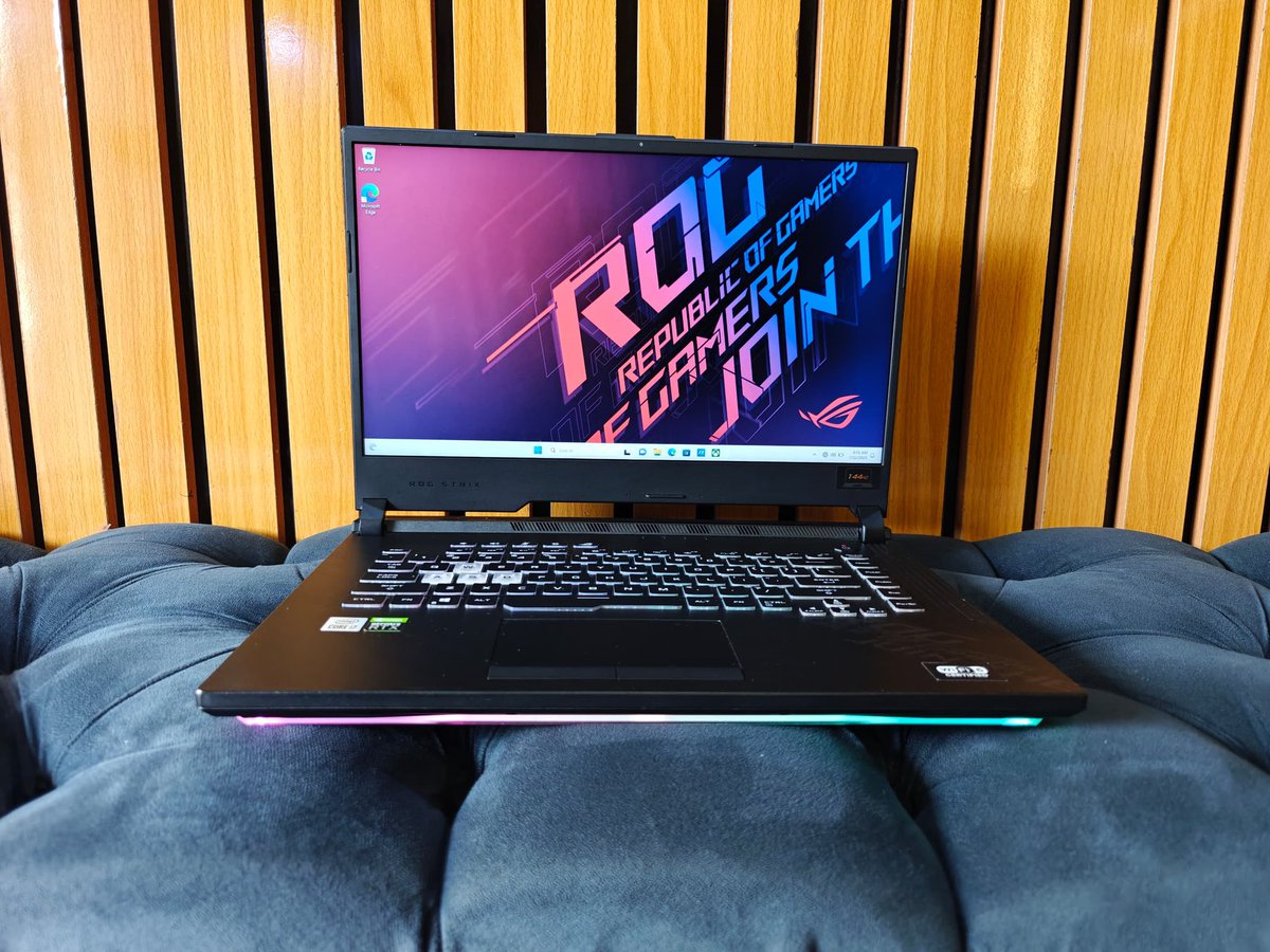 Abel_Olabode's tweet image. ‼️‼️ Quality gaming laptops available‼️‼️
Alienware, ASUS ROG Strix, MSI, HP Omen
For Gamers
Streamers
Graphic designers
Video editors
Architecture & Engineering students
3D artists & Animators
Game developers
Photographers
VR users
& everybody
Prices from N1m - N3m