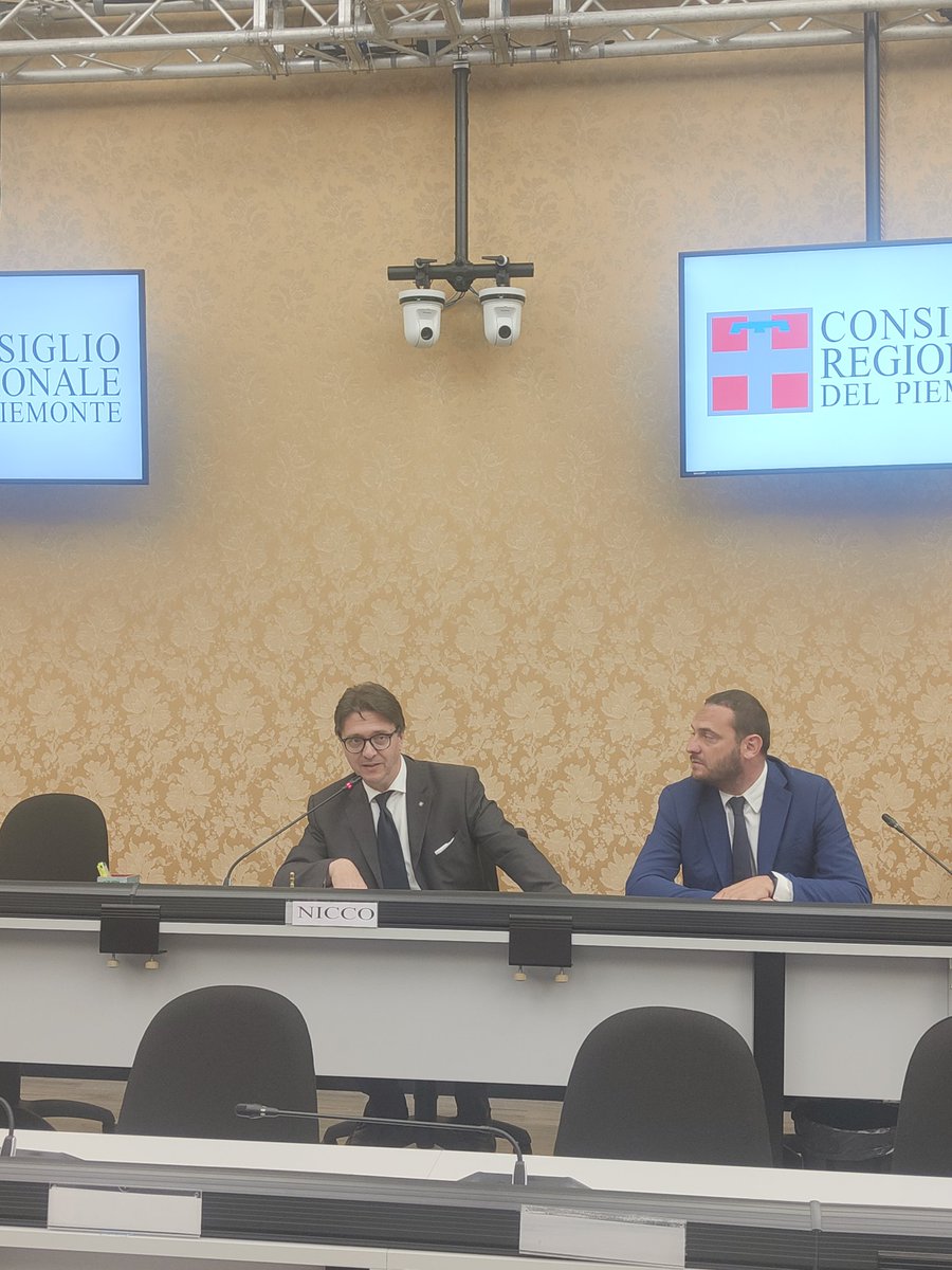 crpiemonte's tweet image. Il presidente di @crpiemonte #DavideNicco e il consigliere @SilvioMagliano sottolineano l&apos; importanza formativa dello #sport e il suo valore sociale nel #mixedability dove giocano insieme sportivi con e senza disabilità con le stesse regole. #inclusione #ImasItalia